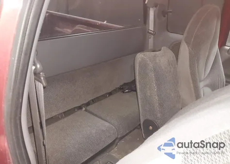 1999 Dodge Dakota Slt/Sport z USA, uszkodzony, nr VIN 1B7GL22XXXS240005